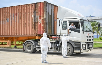 关于深港跨境货物运输车辆指定通行路线的通告