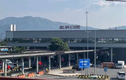 美方称将对中方加征100%关税，商务部回应